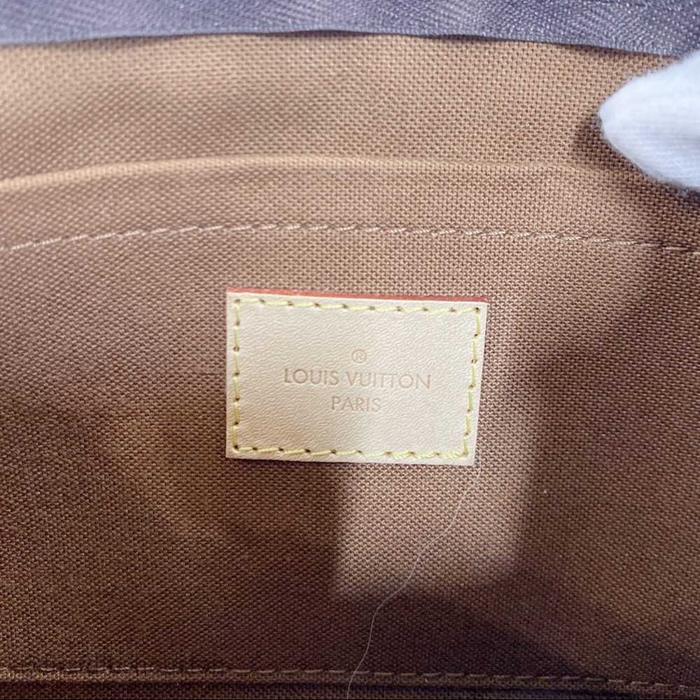 LOUIS VUITTON Monogram Multi Pochette Accessories - Picture 11 of 11